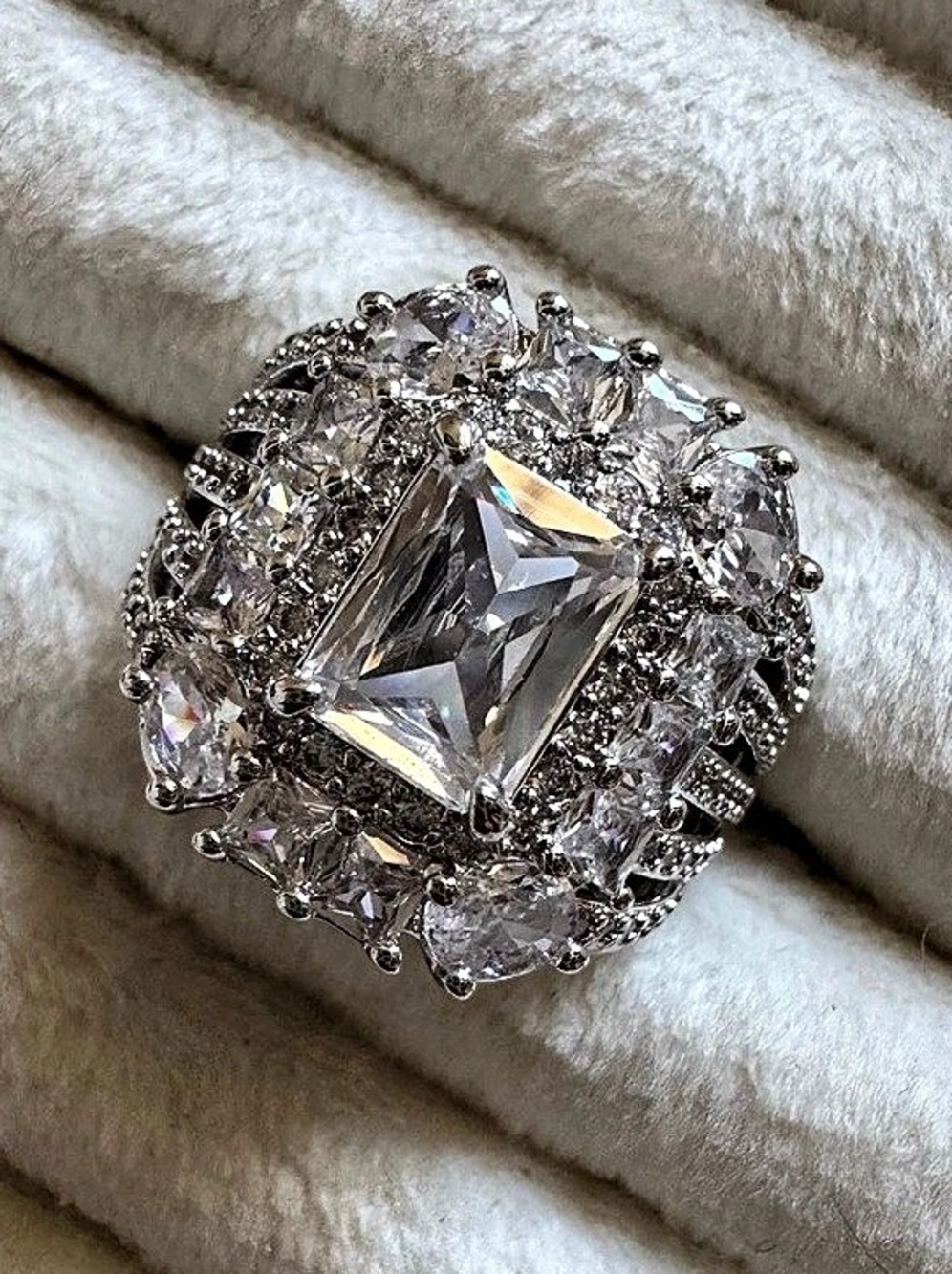 Cushioned Grace RG29883 Cushion Cut Ring Size 6 CZ Rhodium NWT